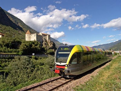 Una cantina con degustazione? Eccola per voi Una cantina con degustazione? Eccola per voi